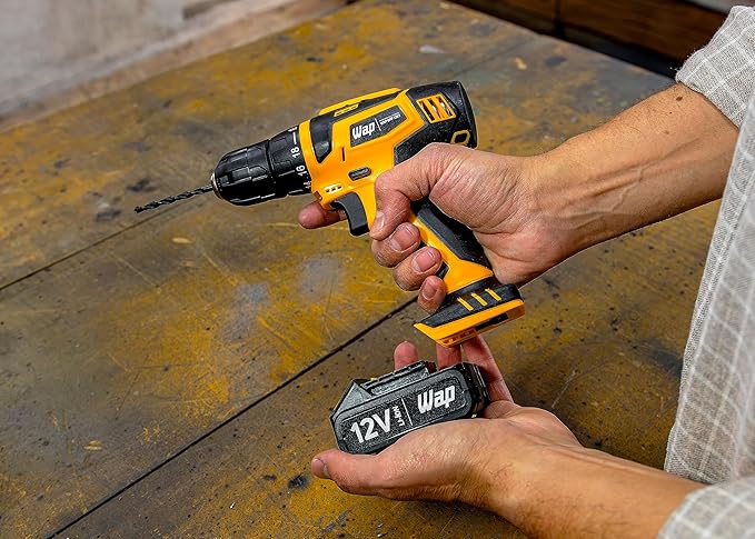 WAP Parafusadeira e Furadeira à Bateria 12V BPF-12K3, Kit de 13 Acessórios e Maleta, Empunhadura Emborrachada, Bivolt