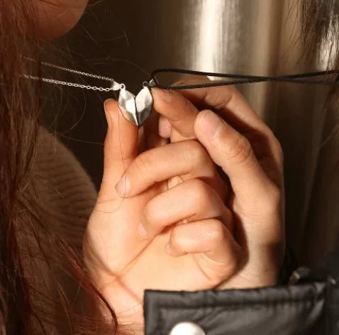 Kit Colar Lover Magnético Casal + (Brinde Surpresa) - Dia dos Namorados